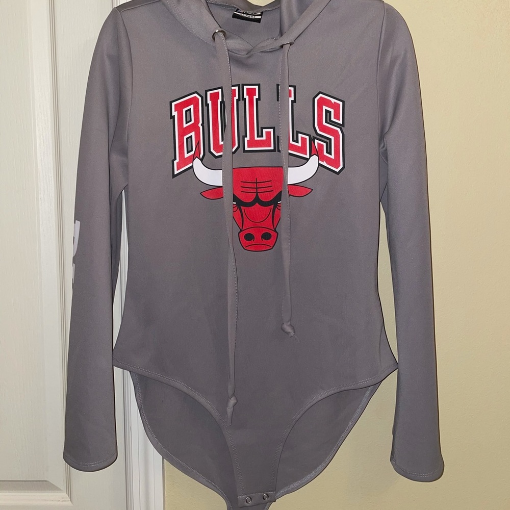 Bulls hoodie bodysuit